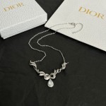Dior necklace