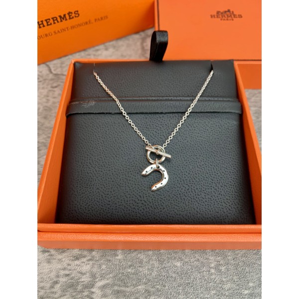 Hermes necklace
