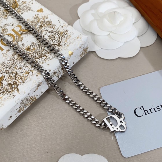 Dior necklace