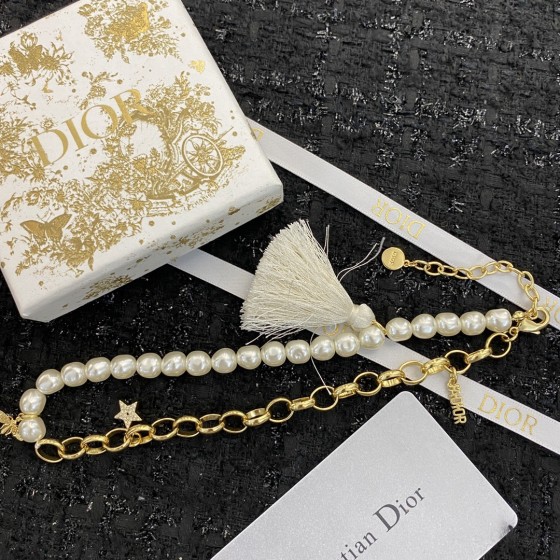 Dior necklace