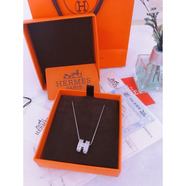 Hermes necklace