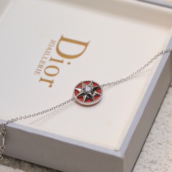 Dior necklace