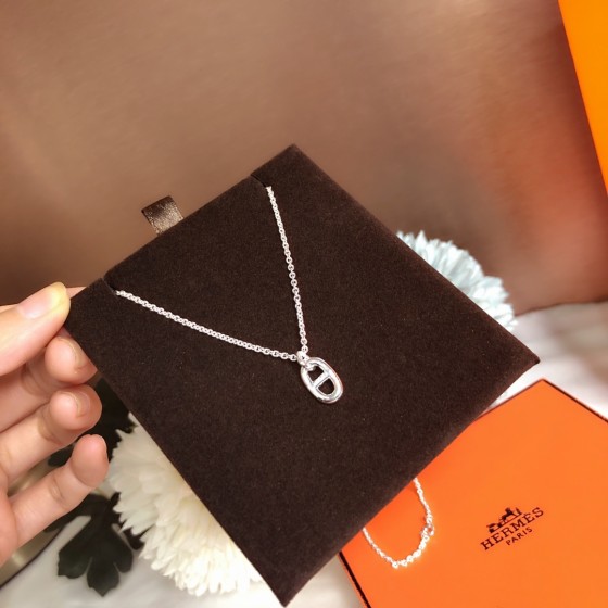 Hermes necklace