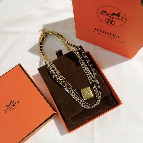 Hermes necklace