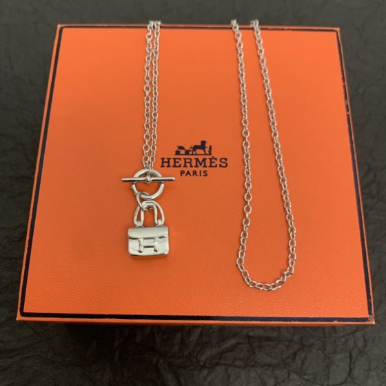 Hermes necklace