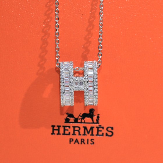 Hermes necklace