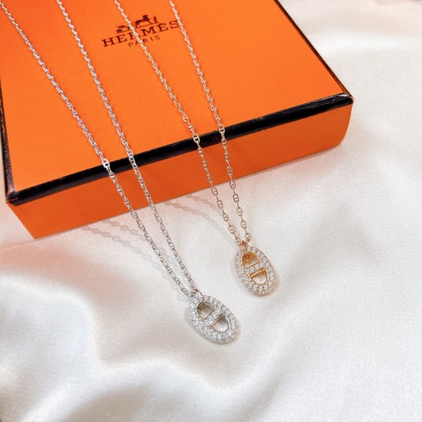 Hermes necklace