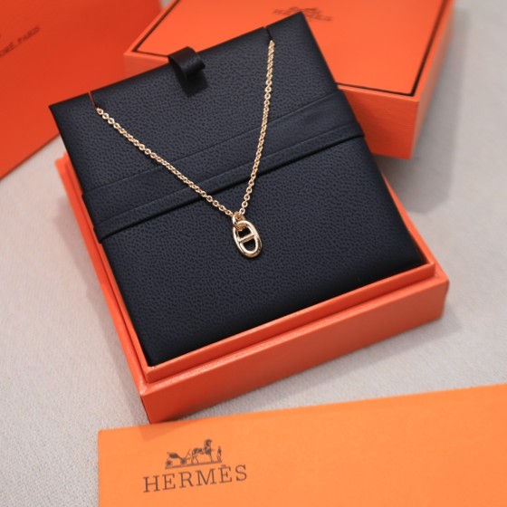 Hermes necklace