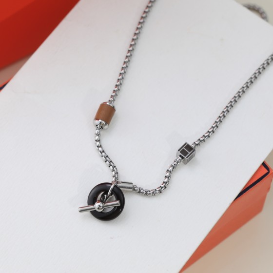 Hermes necklace