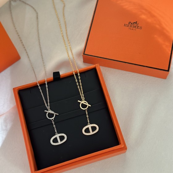 Hermes necklace