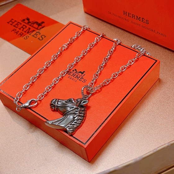 Hermes necklace