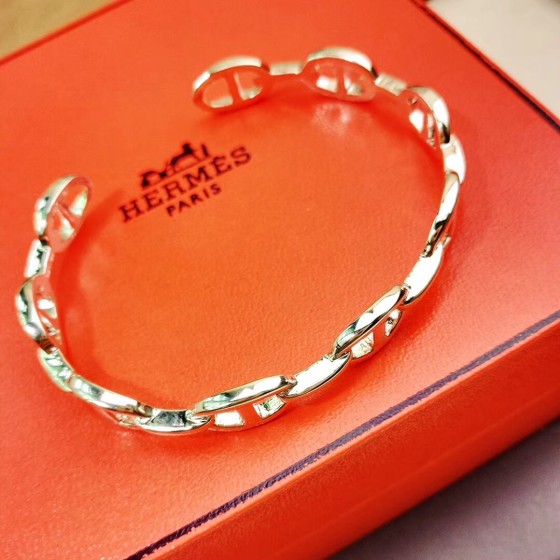 Hermes bracelet