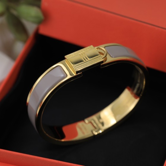 Hermes bracelet
