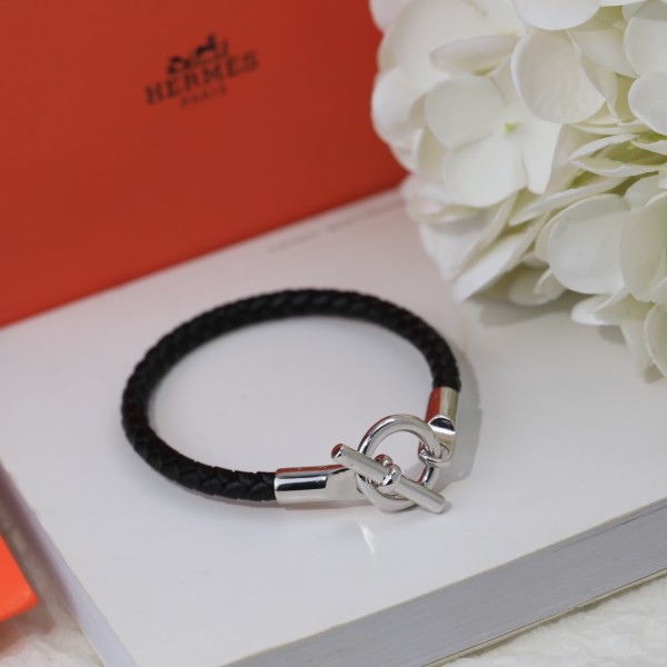 Hermes bracelet