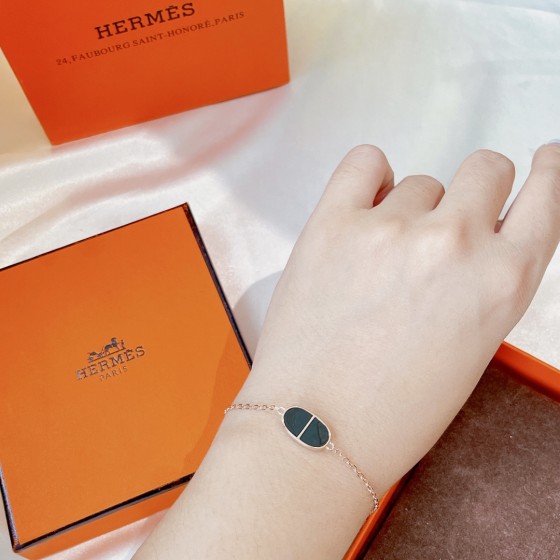 Hermes bracelet
