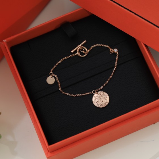 Hermes bracelet