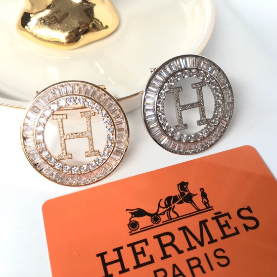 Hermes brooch