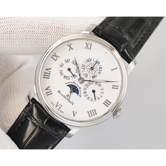 Blancpain - This functional watch comes from the classic Blancpain collection