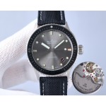 Blancpain - This functional watch comes from the classic Blancpain collection