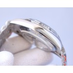 Rolex is equipped with a fully automatic 3135 imported mechanical movement