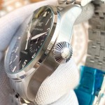 IWC- Vanguard - Men's Watch Mechanical Automatic Movement Mineralized Glass 316L Stainless Steel Case