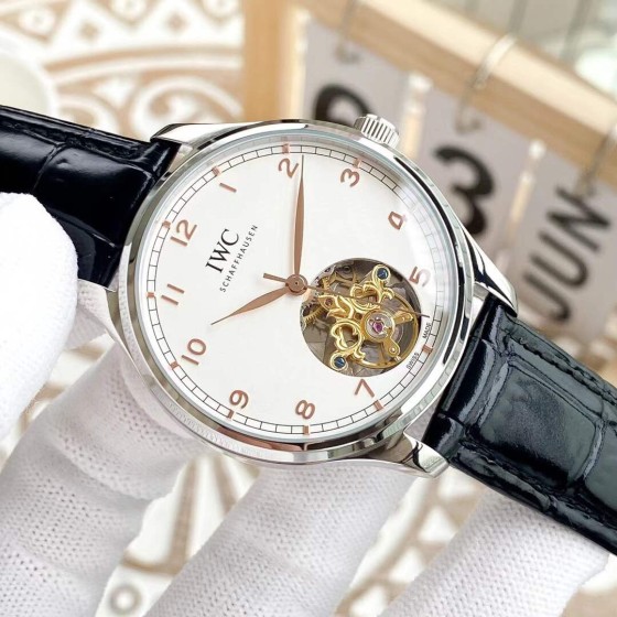 IWC- Vanguard - Men's Watch Mechanical Automatic Movement Mineralized Glass 316L Stainless Steel Case