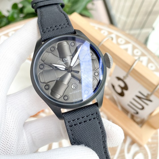 IWC- Sapphire crystal with blue coating on both sides Top 316 stainless steel case and strapap