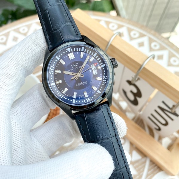 IWC- Fine men's watches Fully automatic mechanical movement, top 316 steel case and strap