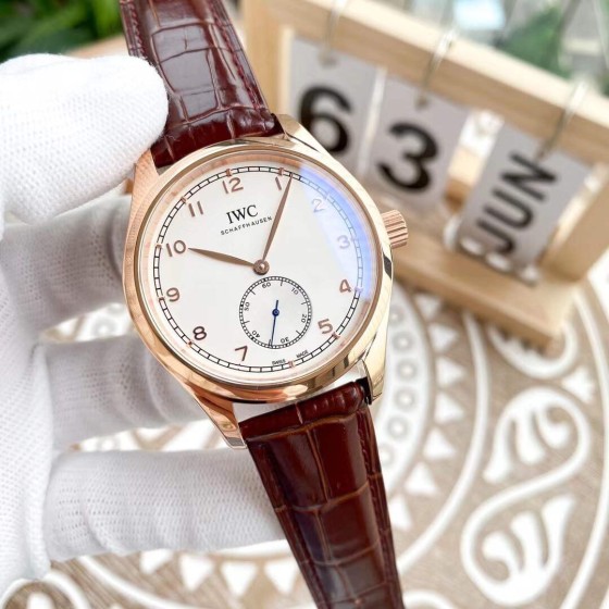 IWC- Fine men's watches Fully automatic mechanical movement, top 316 steel case and strap