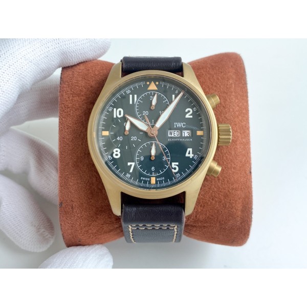 IWC- Spitfire Pilot's Watch Chronograph Movement: the powerful and stable Shanghai caliber 7750