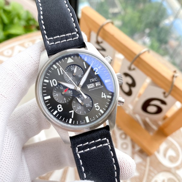 IWC- Pilot's Watches, Fine Men's Watches, Multifunctional Design Mineral Superlens