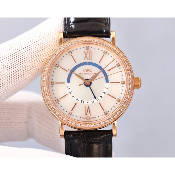 IWC- Portofino Men's Watch Movement EAT2836 in imported calfskin