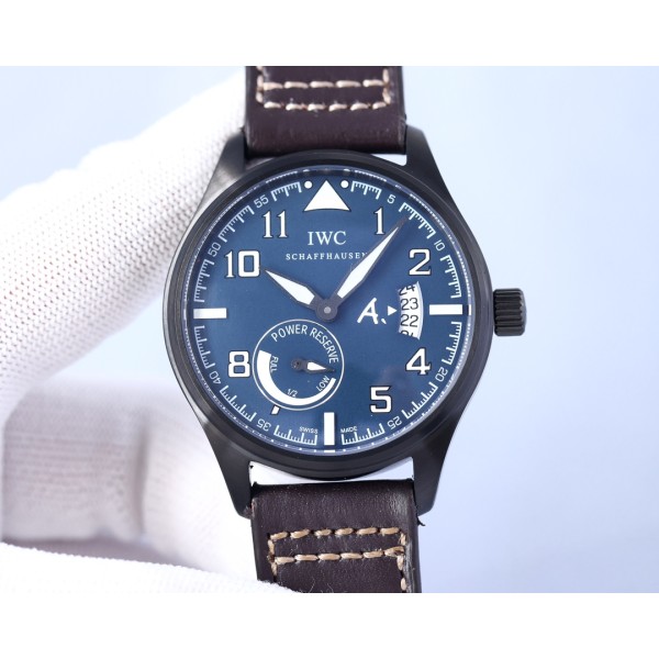 IWC- The line staff series lW5127537 movement automatic mechanical Swiss machine 2824 316 stainless steel