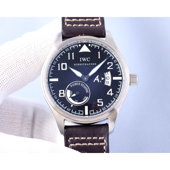 IWC- The line staff series lW5127537 movement automatic mechanical Swiss machine 2824 316 stainless steel