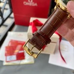 IWC- Fine men's watches Fully automatic mechanical movement, top 316 steel case and strap