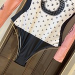 Chanel New scuba diving suits Beware of the swimming costume Bikini