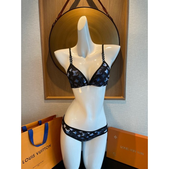 Louis Vuitton New Two-Piece Swimsuit Three-Piece Set