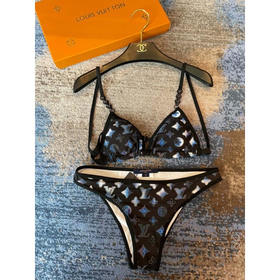 Louis Vuitton New Two-Piece Swimsuit Three-Piece Set