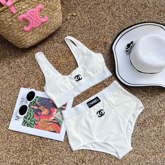 CHANEL New separates swimming costume