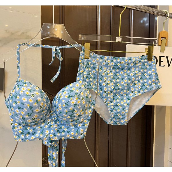 Gucci New split bikini swimming costume halter with steel ring bra + triangle shorts