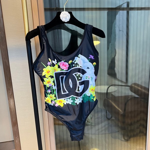 DG new one-piece swimsuit