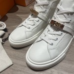 Hermes latest Kelly buckle small white shoes sneakers