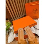 Hermes new revision of the first layer of cowhide