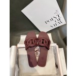 Hermes Pig Nose Classic Slippers