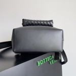 Bottega Veneta BV Woven Shoulder Bag Black #653118