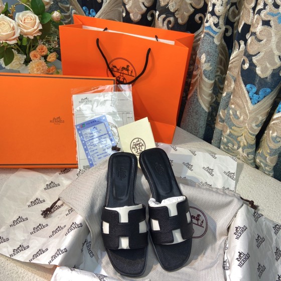 Hermes slippers