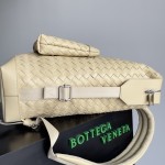 Bottega Veneta BV Woven Shoulder Bag Oatmeal #653118