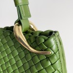 Bottega Veneta CLICKER Large Green Pepper Green #730969