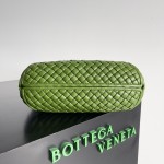 Bottega Veneta Clicker Rounded Bag Small Green Pepper Green #730968
