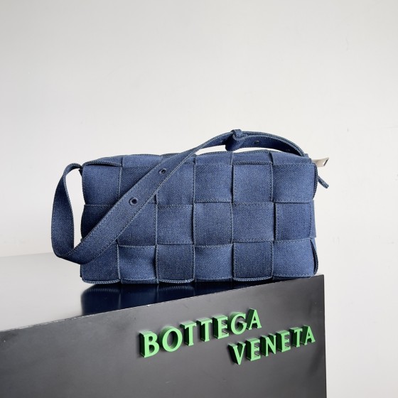 Bottega Veneta BV New six compartment underarm bag #709360